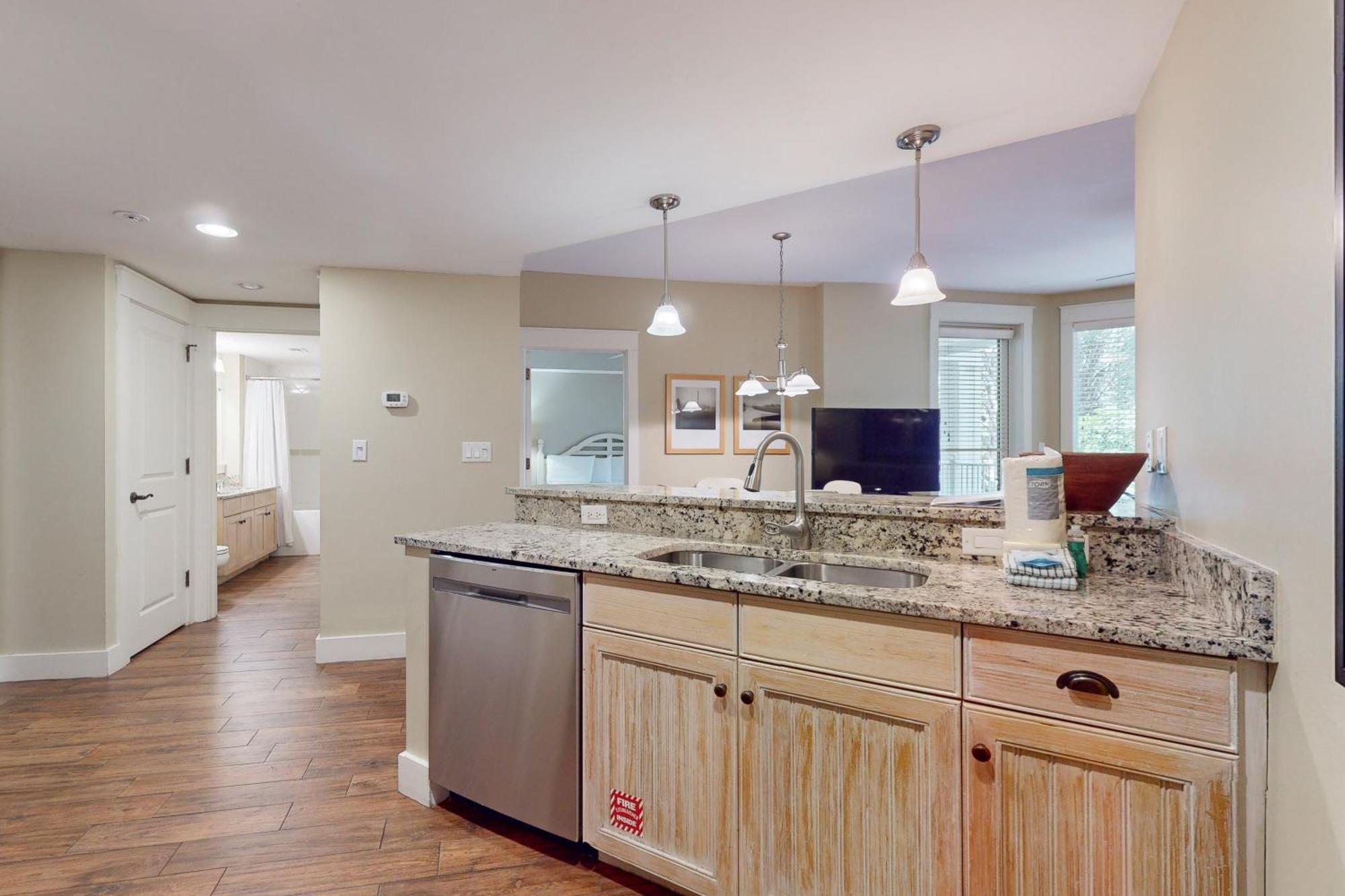 Апартаменти Baytowne Wharf - Pilot House #408 Дестін Екстер'єр фото