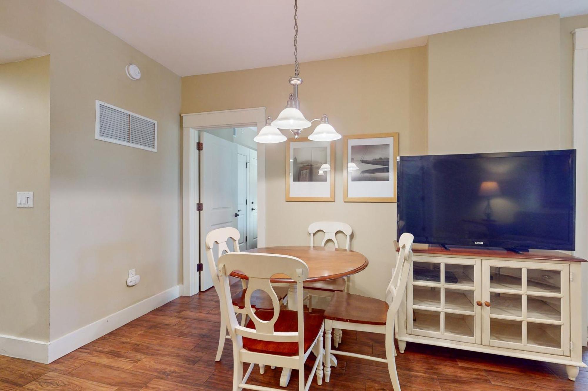 Апартаменти Baytowne Wharf - Pilot House #408 Дестін Екстер'єр фото